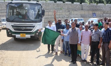 भुंतर बैली ब्रिज पर आवाजाही  को हरी झंडी दिखाकर आरम्भ किया.....