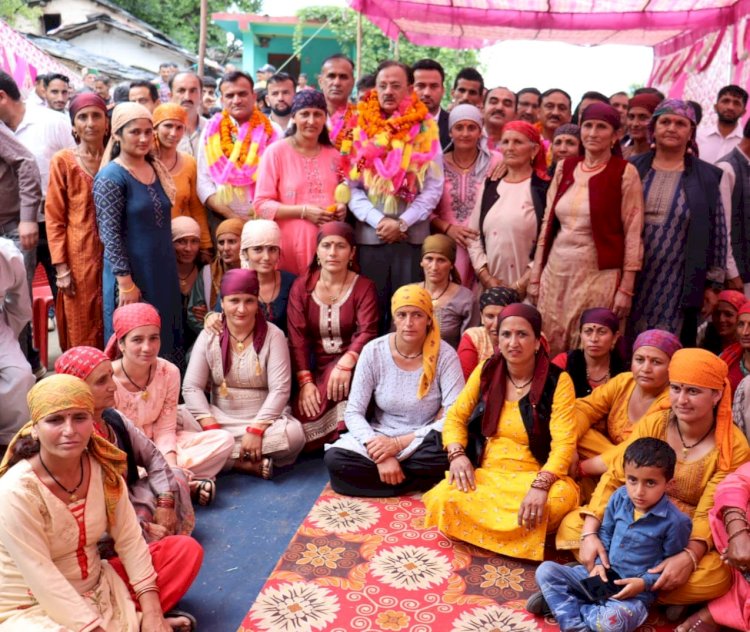 प्रदेश सरकार लोगों को आधारभूत सुविधाएं उपलब्ध करवाने के लिए प्रयासरत -हर्षवर्धन...... उद्योग मंत्री ने 9. 63 करोड़ के मागनल चॉंदपुर चूंकोली-चिम्मू सम्पर्क मार्ग की रखी आधारशिला.......