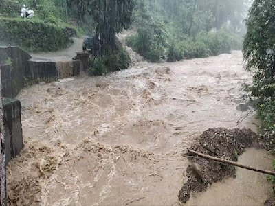 मुल्थान-बड़ा भंगाल, चंबा पत्तन-देहरा मार्ग अवरूद्व....... मांझी खड्ड में डूबे व्यक्ति के लिए सर्च अभियान जारी.....