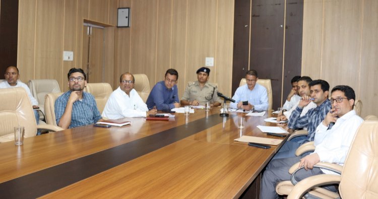 सिरमौर जिला में..... भारी वर्षा के कारण 44.56 करोड़ का नुकसान-सुमित खिमटा सड़क, पेयजल, बिजली आदि सभी जरूरी सेवाओं को कार्यशील बनायें विभाग....