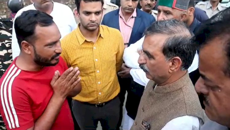 मुख्यमंत्री स्वयं कर रहे राहत एवं बचाव अभियान का नेतृत्व