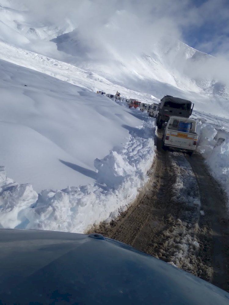 जनजीवन को सामान्य बनाने के लिए युद्ध स्तर पर कार्य