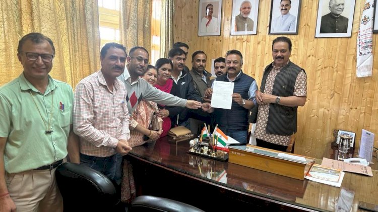 आपदा प्रभावितों की सहायता के लिए एक दिन का वेतन देने पर आभार जताया