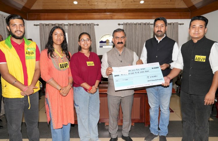 आपदा राहत कोष के लिए लगभग 5.50 करोड़ रुपये के चेक भेंट किए.....