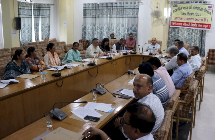 मौके पर पहुंच कर भारी बारिश से हुए नुकसान की जांच करें अधिकारी -विनय कुमार नाहन में जिला कल्याण समिति की प्रथम बैठक आयोजित
