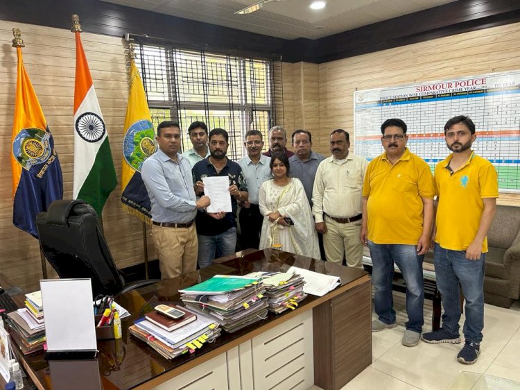 डीसी-एसपी से मिला नशा निवारण परिषद का प्रतिनिधि मंडल....