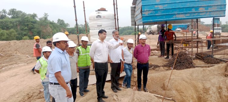 उपायुक्त ने हाईटस के अधिकारियों के साथ पीजीआई सैटेलाईट सेंटर का किया निरीक्षण...... निर्माण कार्य में शीघ्र तेज़ी लाने के दिए निर्देश.....