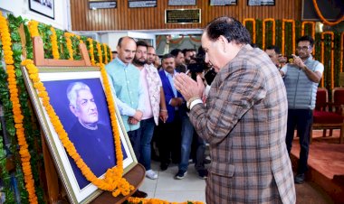 डॉ यशवंत सिंह परमार वर्तमान हिमाचल के स्वरूप के संस्थापक - कुलदीप सिंह पठानिया