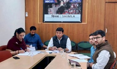 उपायुक्त ने की जिला में चल रहे राहत एवं पुनर्वास कार्यों की समीक्षा..... जिला में ग्रामीण सड़कों की बहाली के लिए 3.47 करोड़ रुपए की राशि जारी - उपायुक्त