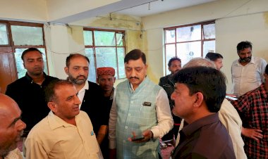 राजनीति के घटिया स्तर पर उतर आए हैं मुकेश अग्निहोत्री...... न केंद्र की मदद और न ही नेता प्रतिपक्ष की मेहनत का कर पाए सम्मान  : कश्यप