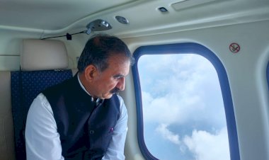 कांगड़ा जिले के बाढ़ प्रभावितों को विशेष राहत पैकेज देगी सरकार..... मुख्यमंत्री ने हवाई सर्वेक्षण के माध्यम से बाढ़ प्रभावित क्षेत्र का जायजा लिया.....
