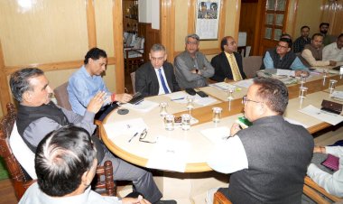 हेल्पलाइन नंबर 1100 को भी आपदा हेल्पलाइन में जोड़ा जाएगा..... मुख्यमंत्री ने मौसम के पूर्वानुमान के लिए अत्याधुनिक प्रौद्योगिकी आधारित प्रणाली विकसित करने पर बल दिया.....