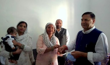 बिंदल ने सैंकड़ो बहनों के साथ मनाया रक्षाबंधन,,,,,,