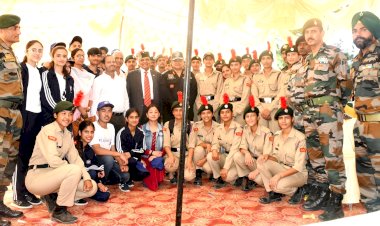 बालिका सशक्तिकरण के लिए सामूहिक प्रयास नितांत आवश्यक.........