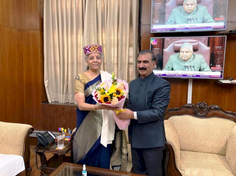 नई दिल्ली में केंद्रीय वित्त मंत्री से भेंट की........... 830 करोड़ रुपये की विशेष केंद्रीय सहायता के लिए आभार व्यक्त किया मुख्यमंत्री ने...