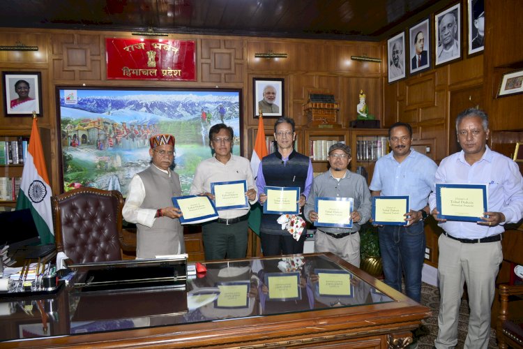राज्यपाल ने हिमाचल प्रदेश की जनजातीय बोलियों की शब्दावली जारी की....