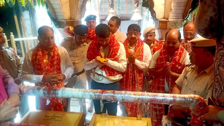 उपायुक्त ने माता श्री चिंतपूर्णी में शीश नवाया......... मेलावधि में उचित व्यवस्था प्रबंधन बनाए रखने के दिए निर्देश.......