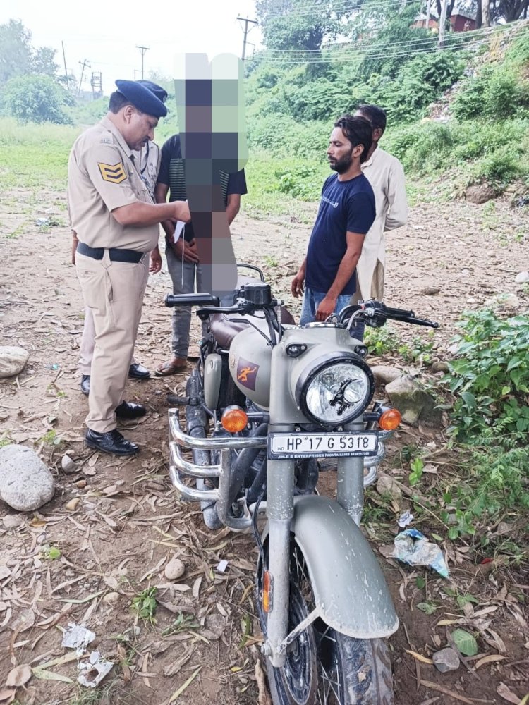 पुलिस ने बाता नदी में मोटरसाईकल से पकड़ा 7.47 ग्राम चिट्टा, आरोपी हिरासत में......