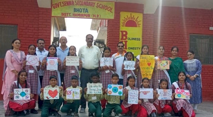 भोटा स्कूल में नारा लेखन और चित्रकला प्रतियोगिता से दिया नशा निवारण का संदेश.......