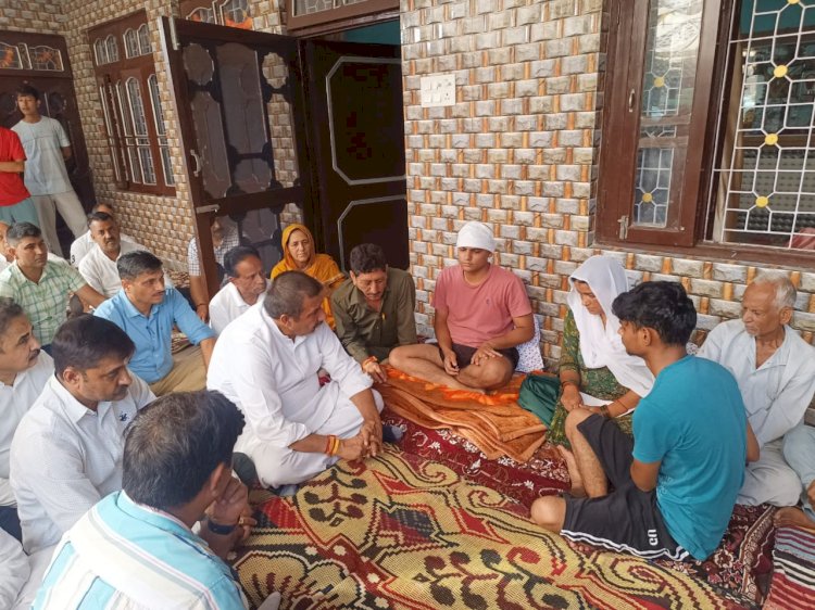 डिप्टी सीएम ने शोकाकुल परिवार के प्रति व्यक्त की संवेदनाएं.....