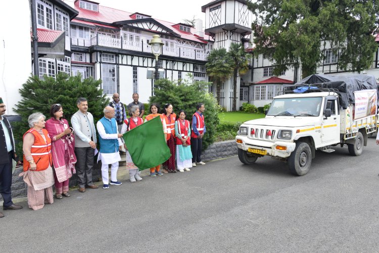 राज्यपाल ने राहत सामग्री के तीन वाहन रवाना किए......