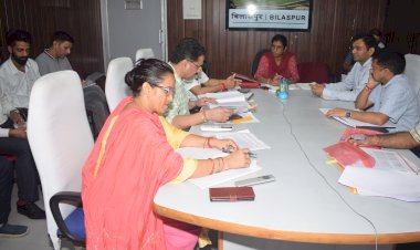 जिला में दुग्ध एवं मत्स्य सहकारी सभाओं के गठन के लिए लोगों को और अधिक प्रेरित करें अधिकारी----एडीसी