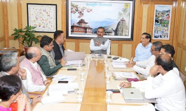 मुख्यमंत्री ने की विकास योजनाओं एवं कार्यक्रमों की समीक्षा........ ई-फाइल प्रणाली से कार्य करना सुनिश्चित करने के दिए निर्देश......