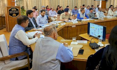 सांसद प्रतिभा सिंह को मंडी की जनता ढूंढ रही है, ना जाने वो कहां गायब है....... सांसद होते सरदार पटेल यूनिवर्सिटी मंडी का अस्तित्व बचा नही पाई  : कश्यप