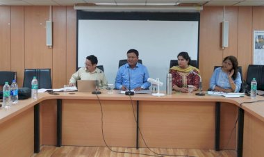 राजस्व मंत्री जगत सिंह नेगी ने किन्नौर में भारी बारिश व बाढ़ से हुए नुकसान की राहत एवं पुनर्वास कार्य की समीक्षा ......