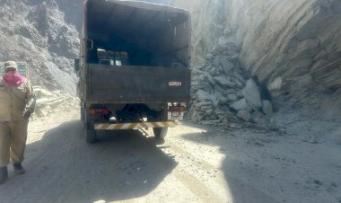 राष्ट्रीय उच्च मार्ग-05 किन्नौर से काजा को यातायात के लिए बहाल .....