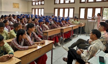 परमार्थ स्कूल और लंबलू स्कूल में किया विद्यार्थियों का मार्गदर्शन... बेटी बचाओ, बेटी पढ़ाओ योजना के तहत आयोजित किए जागरुकता कार्यक्रम.....