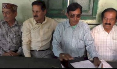 एचआरटीसी पेंशनरों को समय पर नहीं मिलती पेंशन....... एचआरटीसी पेंशनर  की बैठक  नाहन में आयोजित.....