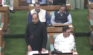 स्टांप ड्यूटी बढ़ाने के विरोध में बीजेपी ने सदन से किया  वाकआउट.......  हर चीज के दाम बढ़ाकर आपदा में प्रभावितों को दोहरे जोखिम दे रही है सरकार