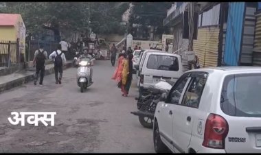 अवैध पार्किंग करने वालों पर पुलिस की मेहरबान..... कई बार पुलिस अधिकारियों के सामने उठाया गया है मामला.....