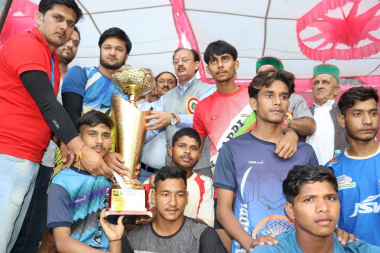 समाज में परस्पर मेलजोल व सद्भाव बढ़ाने में मेलों की अहम भूमिका...हर्षवर्धन चौहान ने नैनीधार में किया 26 वीं तीन दिवसीय खेलकूद प्रतियोगिताओं का समापन.....