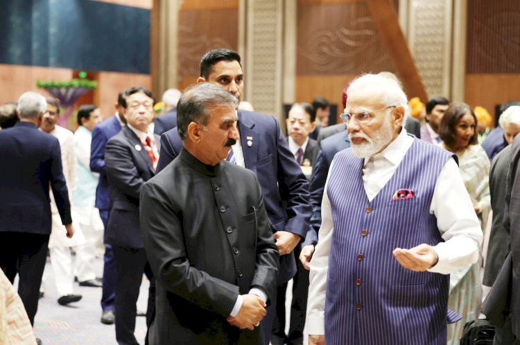 मुख्यमंत्री ने राष्ट्रपति द्वारा आयोजित रात्रि भोज में भाग लिया...... राष्ट्रीय आपदा घोषित कर विशेष राहत पैकेज दे केंद्र: मुख्यमंत्री