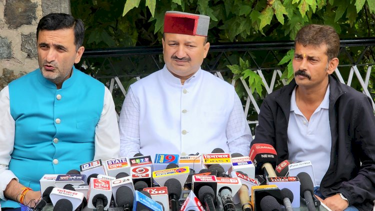 सेब के आयत शुल्क पर राजनीति कर बगवानों को गुमराह कर रही कांग्रेस : चेतन बरागटा