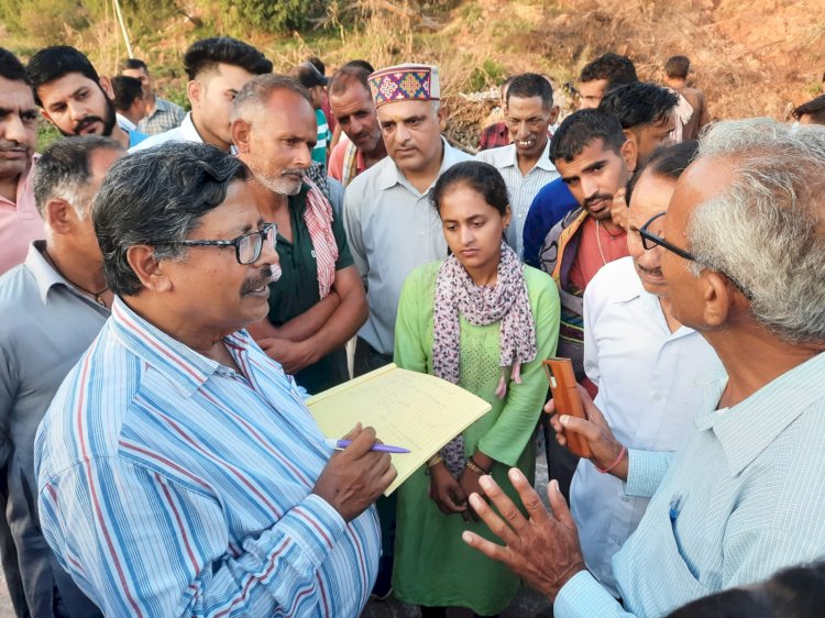 राष्‍ट्रीय आपदा प्रबंधन प्राधिकरण की चार सदस्यीय टीम ने बरसात से प्रभावित क्षेत्र का दौरा कर नुकसान का लिया जायजा... प्रभावितों से मिलकर घटित आपदा बारे ली जानकारी .....