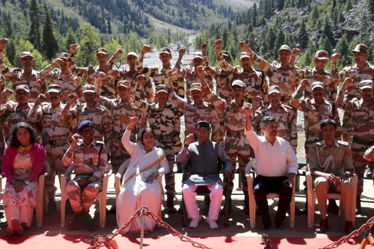 किन्नौर के आतिथ्य से प्रभावित हुए राज्यपाल..... बटसेरी गांव का किया दौरा......