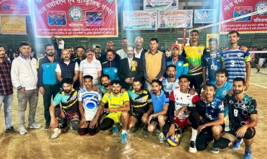 अनिरुद्ध सिंह ने भट्टाकुफर  में तीन दिवसीय वॉलीबॉल व कबड्डी टूर्नामेंट के समापन समारोह में की शिरकत.....