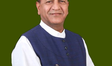 कांग्रेस सरकार ने धन का रोना रोते रोते एक साल बीता दिया .........  प्रदेश की आर्थिक स्थिति को पूरी तरह डूबोने में कांग्रेस की सरकार जिम्मेवार ....