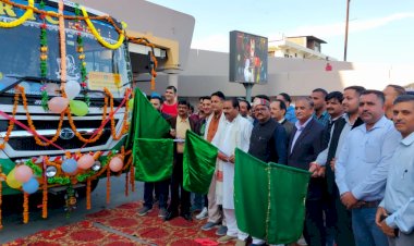 एचआरटीसी की बस सेवा द्वारा खाटूश्याम की यात्रा हुई सुगम.....  विधायक सुदर्शन बबलू ने दिखाई हरी झंडी.....