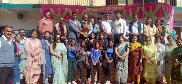सुनील शर्मा बिट्टू ने  हाई स्कूल डुग्घा में किया परीक्षा हॉल का शिलान्यास