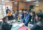 एस एफ आई  ने मांगों को लेकर  प्रशासनिक अधिकारी को ज्ञापन सौंपा