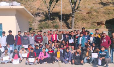 सिरमौर जिला के विकासखंड शिलाई में चल रहे तीन दिवसीय आपदा प्रबंधन प्रशिक्षण कार्यक्रम का किया