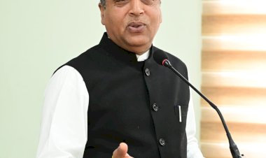 देश भर के विधान सभा चुनावों में गारंटी देने के मुद्दे पर बोले नेता प्रतिपक्ष.....  हर महीनें हज़ार करोड़ से ज़्यादा क़र्ज़ ले रही है लेकिन विकास का एक पत्थर भी नहीं रखा जा रहा...