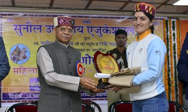 राज्यपाल ने महिला सशक्तिकरण के लिए समाज में बदलाव लाने पर दिया बल