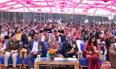 विधानसभा अध्यक्ष ने नादौन में किया अंतर महाविद्यालय यूथ फेस्टिवल ग्रुप-3 का शुभारंभ प्रदेश सरकार ने कालेज लेक्चरर के सैकड़ों पद भरे -कुलदीप सिंह पठानिया