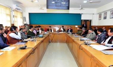 राज्यपाल ने की केन्द्रीय प्रायोजित योजनाओं की समीक्षा