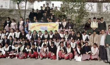 बाल्यकाल से ही करना चाहिए महान व्यक्तित्वों का अनुसरण: डीपीओ